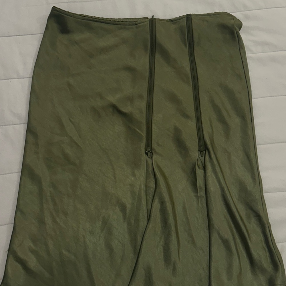 Motel Rocks Satin Midi Skirt- Size M
